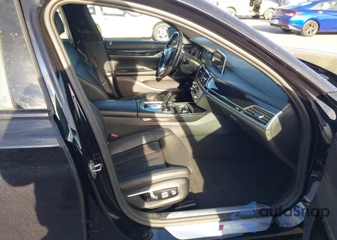 2017 BMW 740I z USA, uszkodzony, nr VIN WBA7E2C51HG739445